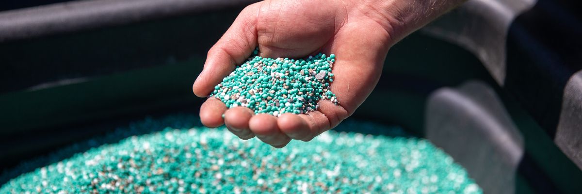 custom blended fertilizer